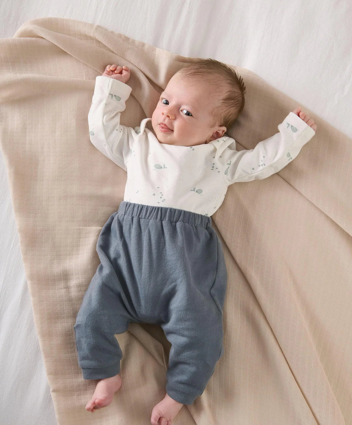 Mamas & Papas Jacket, Leggings & Bodysuit Outfit Set | Mamas & Papas, Babies, Nursing, Bodysuit