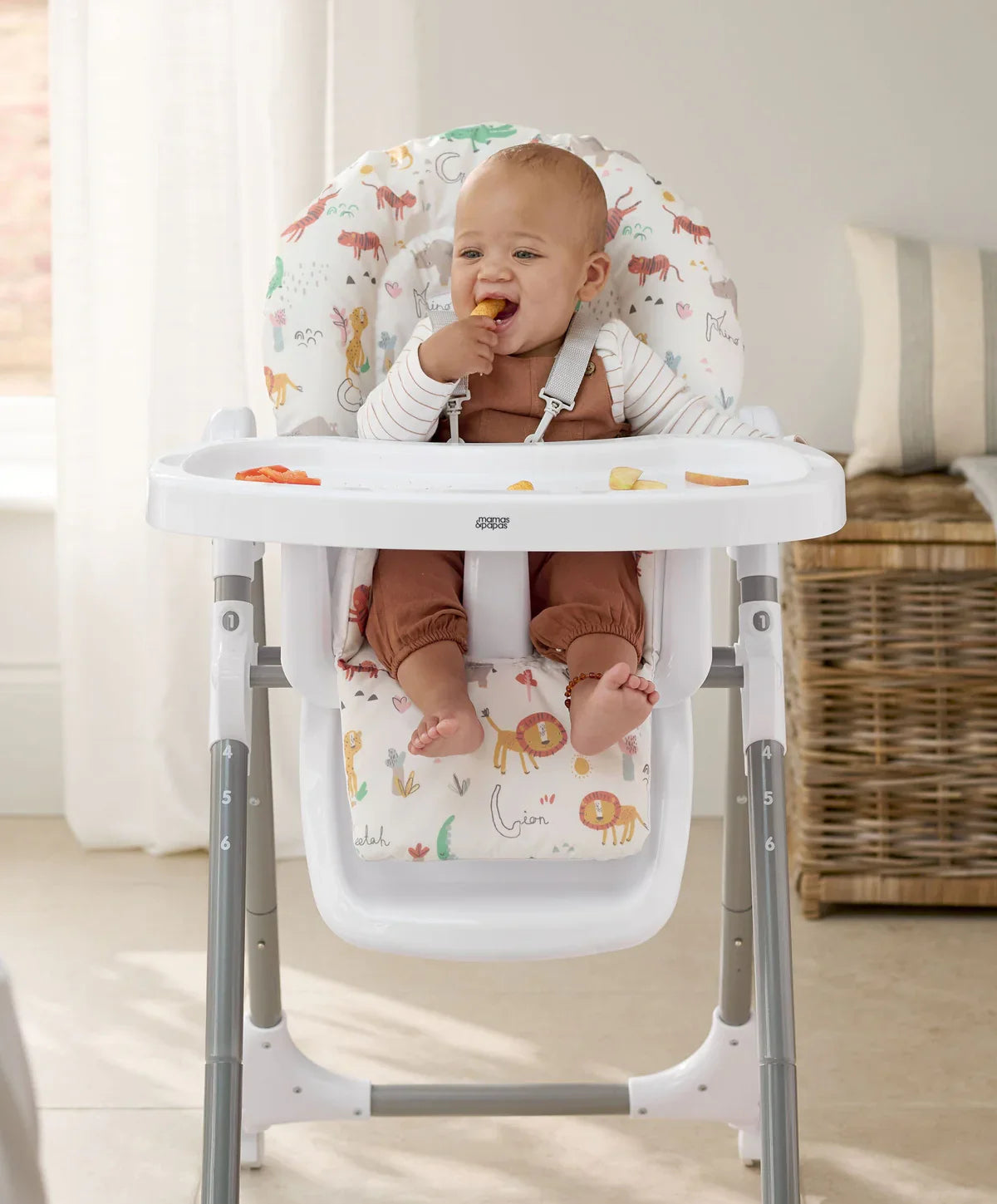 Snax Highchair