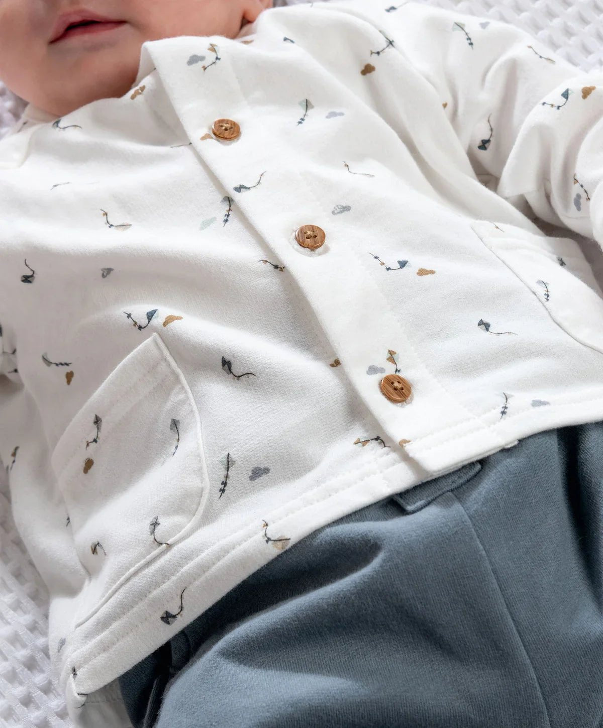 Jacket Bodysuit & Leggings Set (3 Pieces) – Kite Print | Bodysuit | Mamas & Papas for Mamas & Papas LB - 6hr