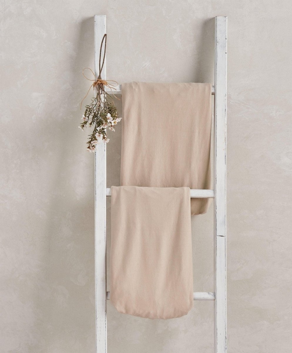 Cotbed Fitted Sheets Pack Of 2 Mocha - Welcome to the World Duckling | Bedding | Mamas & Papas for Mamas & Papas LB - 6hr