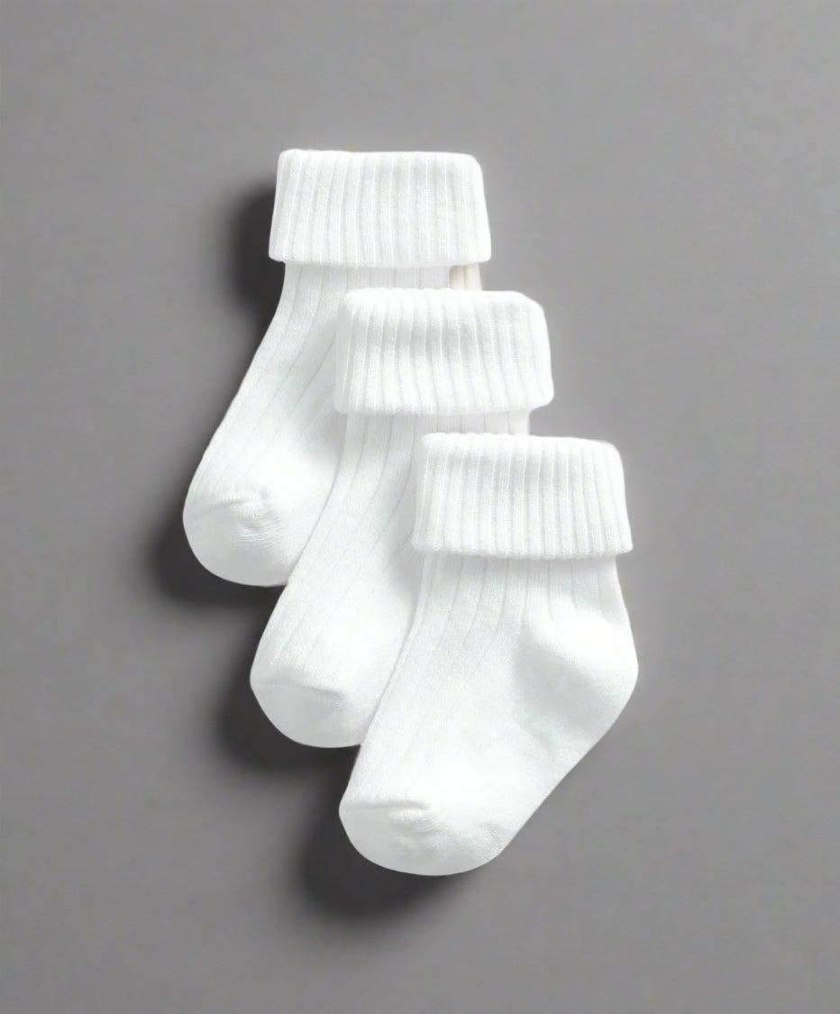 Mamas & Papas White Ribbed Socks Pack of 3 | Mamas & Papas, Babies, Nursing, Accessory