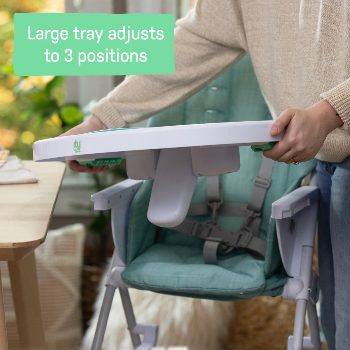 Sun Valley Compact Folding High Chair | High Chair | Ingenuity for Mamas & Papas LB - Christmas