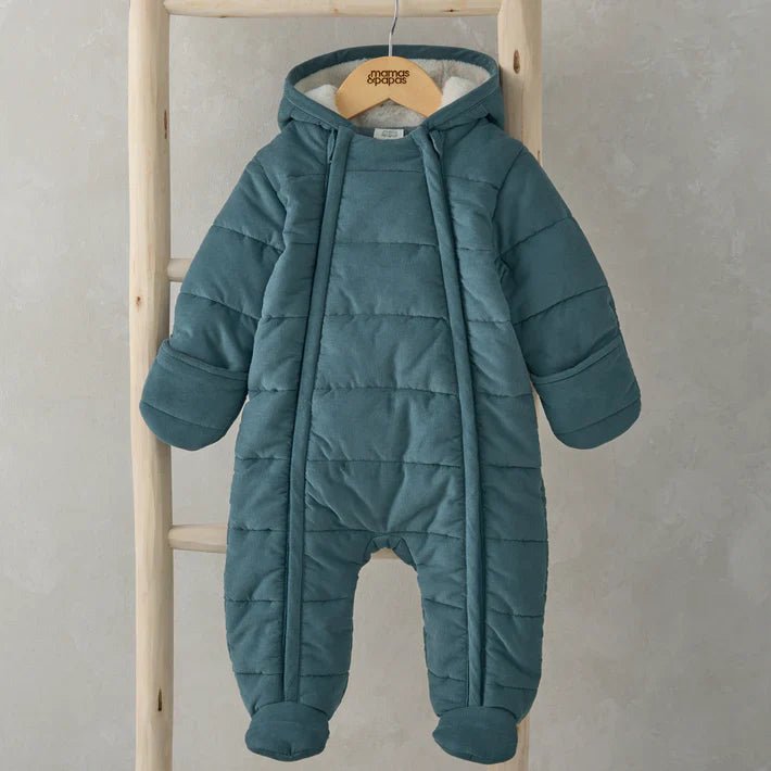 Vêtements d'extérieur et tricotés