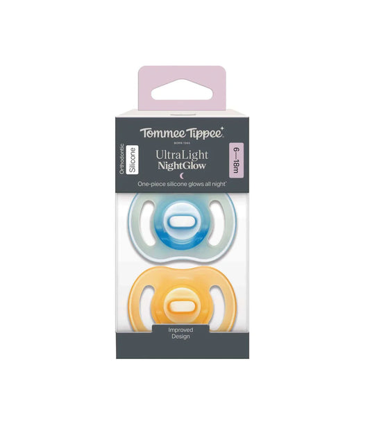 Tommee Tippee Ultra-light StayPut Night Glow Dummy 6-18m (2 Pack)