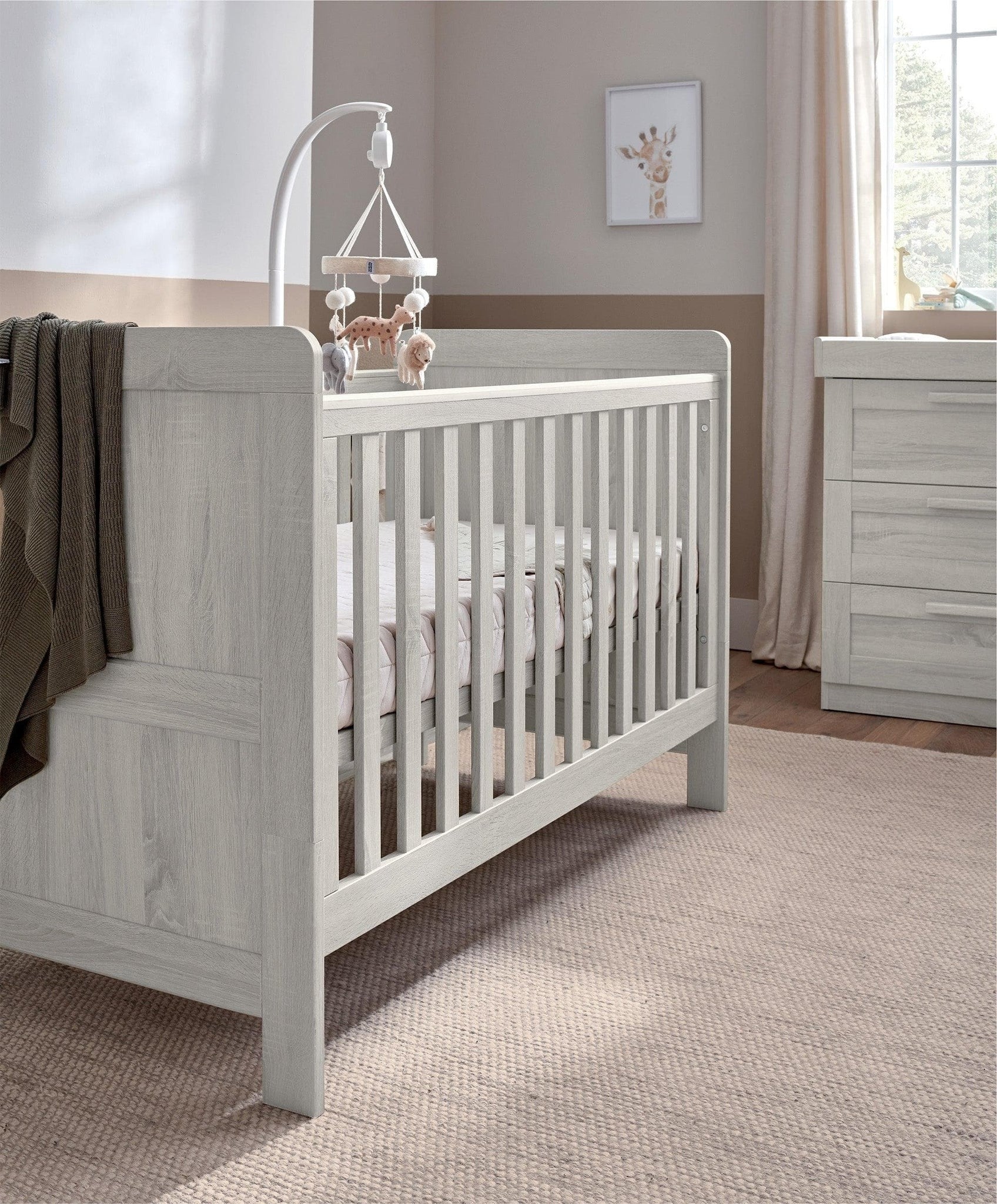 Mamas & Papas Atlas Cotbed Nimbus White | Mamas & Papas, Babies, Nursing, 