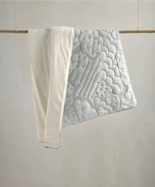 Mamas & Papas Welcome To The World Quilt - Cloud Bedding Cotbed | Mamas & Papas, Babies, Nursing, Quilt