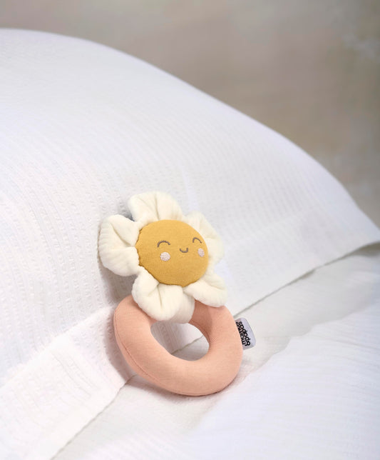 Mamas & Papas Grateful Garden Flower Grabber Ring Rattle Toy | Mamas & Papas, Babies, Nursing, Rattle Toy