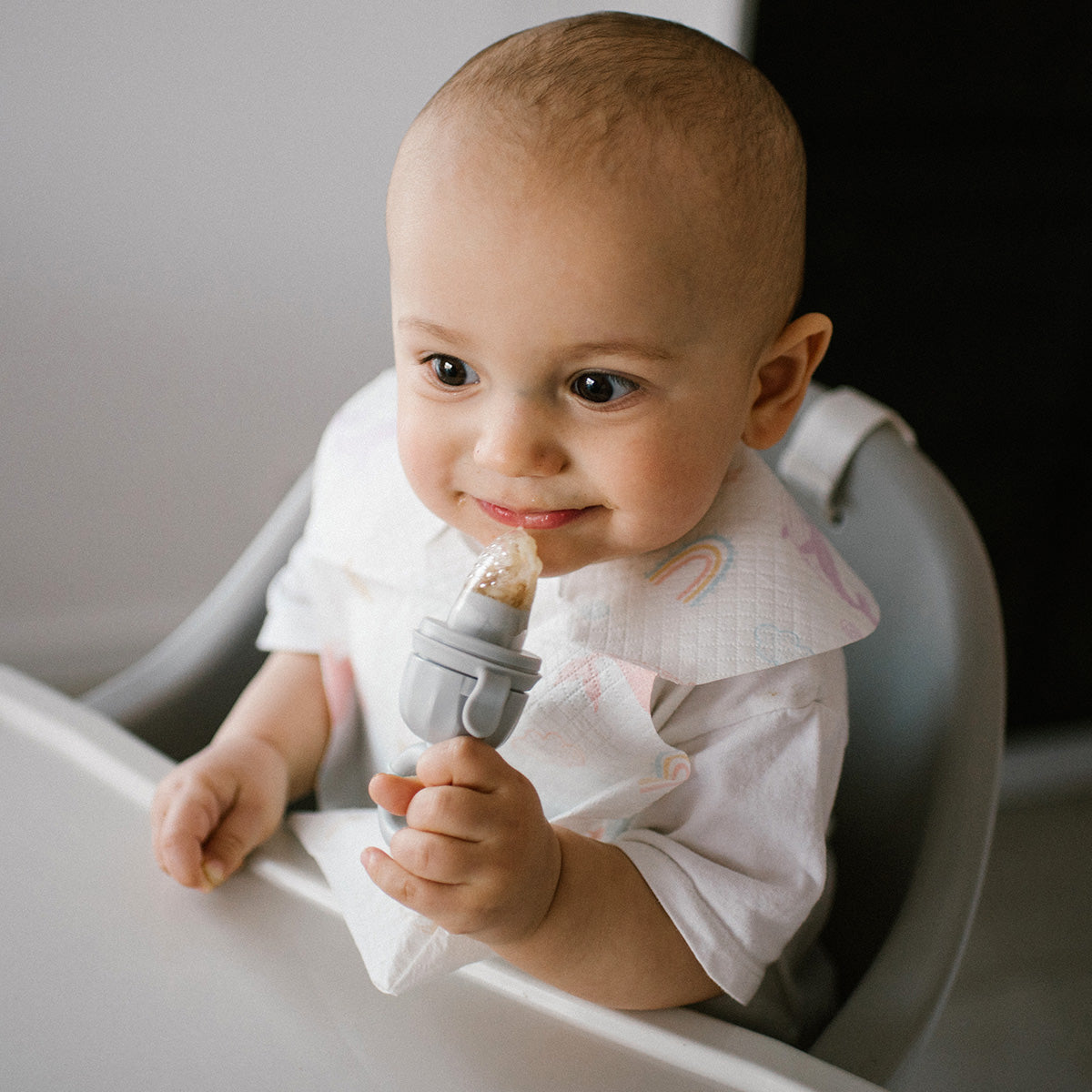 Babyono Twist - Out Baby Feeder Dino Dinosaur | Mamas & Papas, Babies, Nursing, Feeder