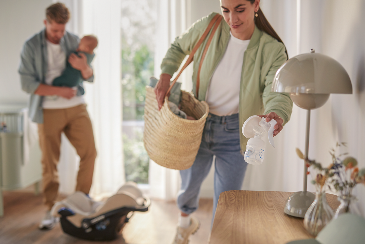 Avent Manual Breast Pump | Mamas & Papas, Babies, Nursing, Breast Pump