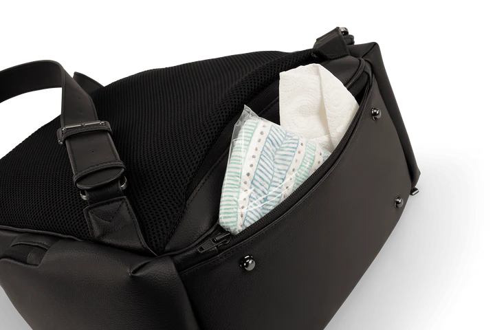 Essential Bag - Caviar