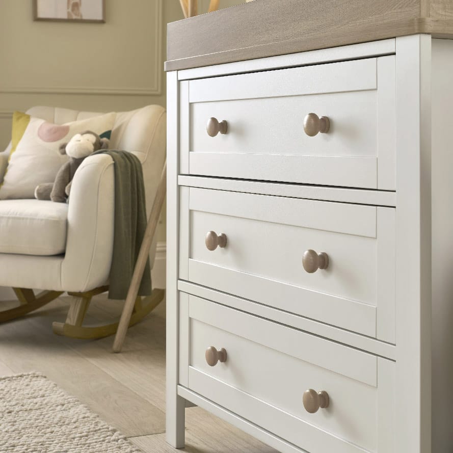 Wedmore Dresser Changer – White/Natural