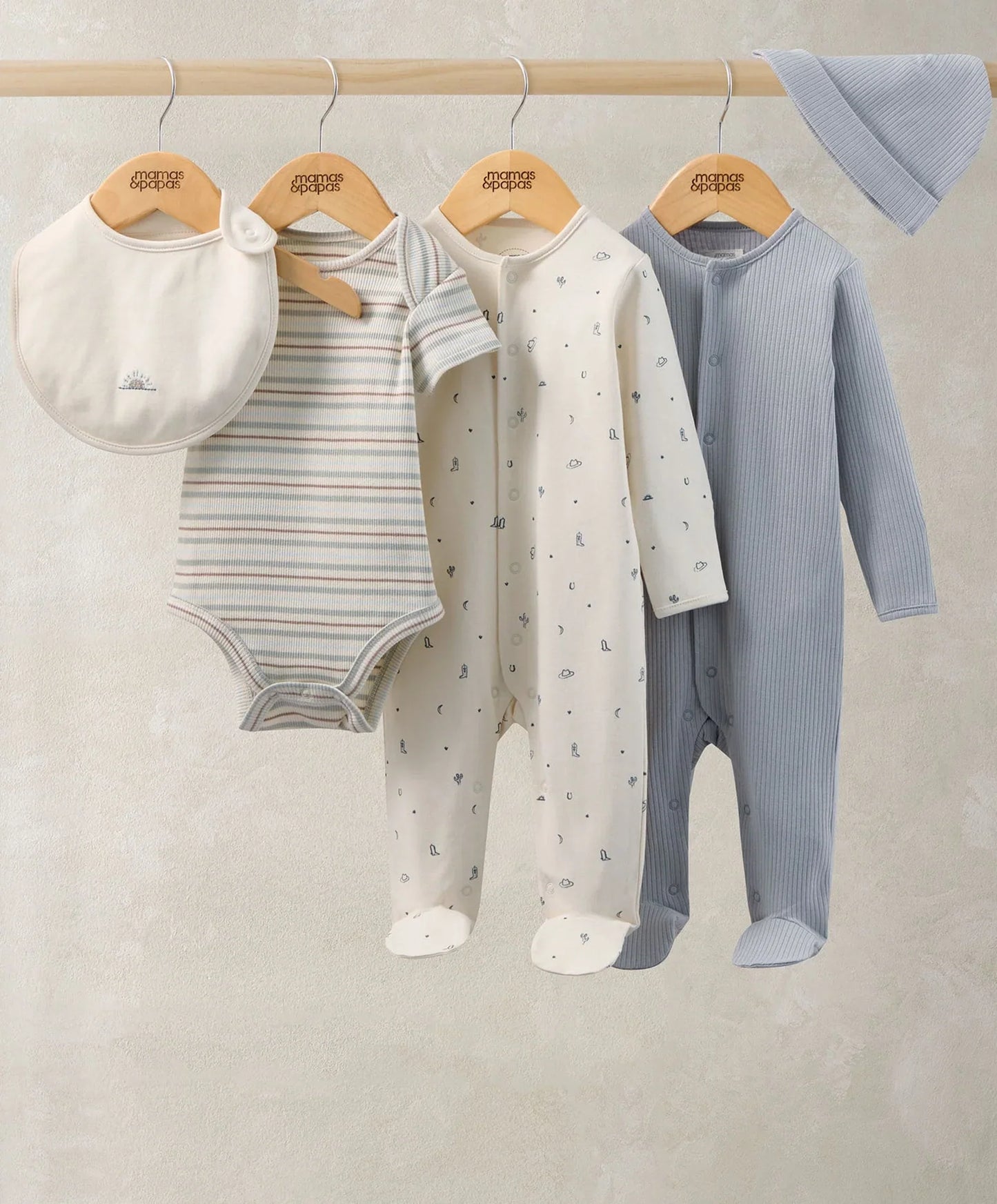 Mamas & Papas Welcome to the World 5 Piece Baby Clothes Set