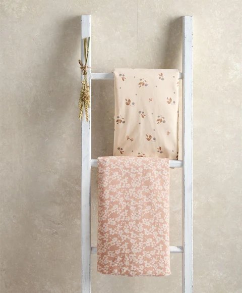 Cotbed Fitted Sheets Berry & Peony Pack of 2 | Nursery Bedding | Mamas & Papas for Mamas & Papas LB - 6hr