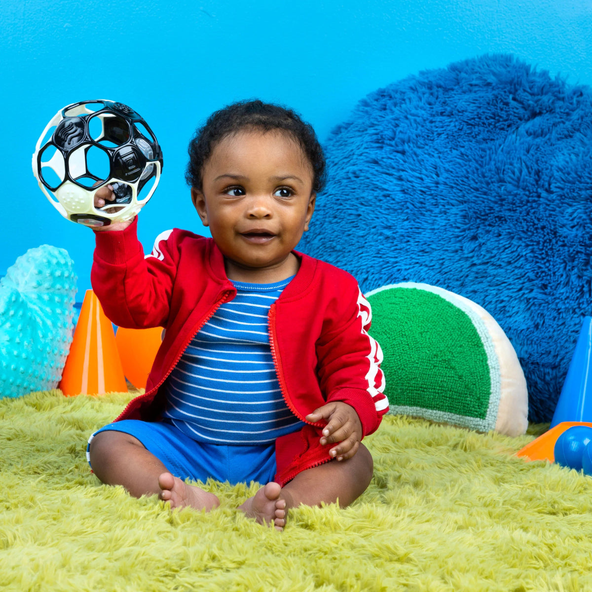 Grippin' Goals Rattle Ball - Black & White | Rattle | Bright Starts for Mamas & Papas LB - 6hr