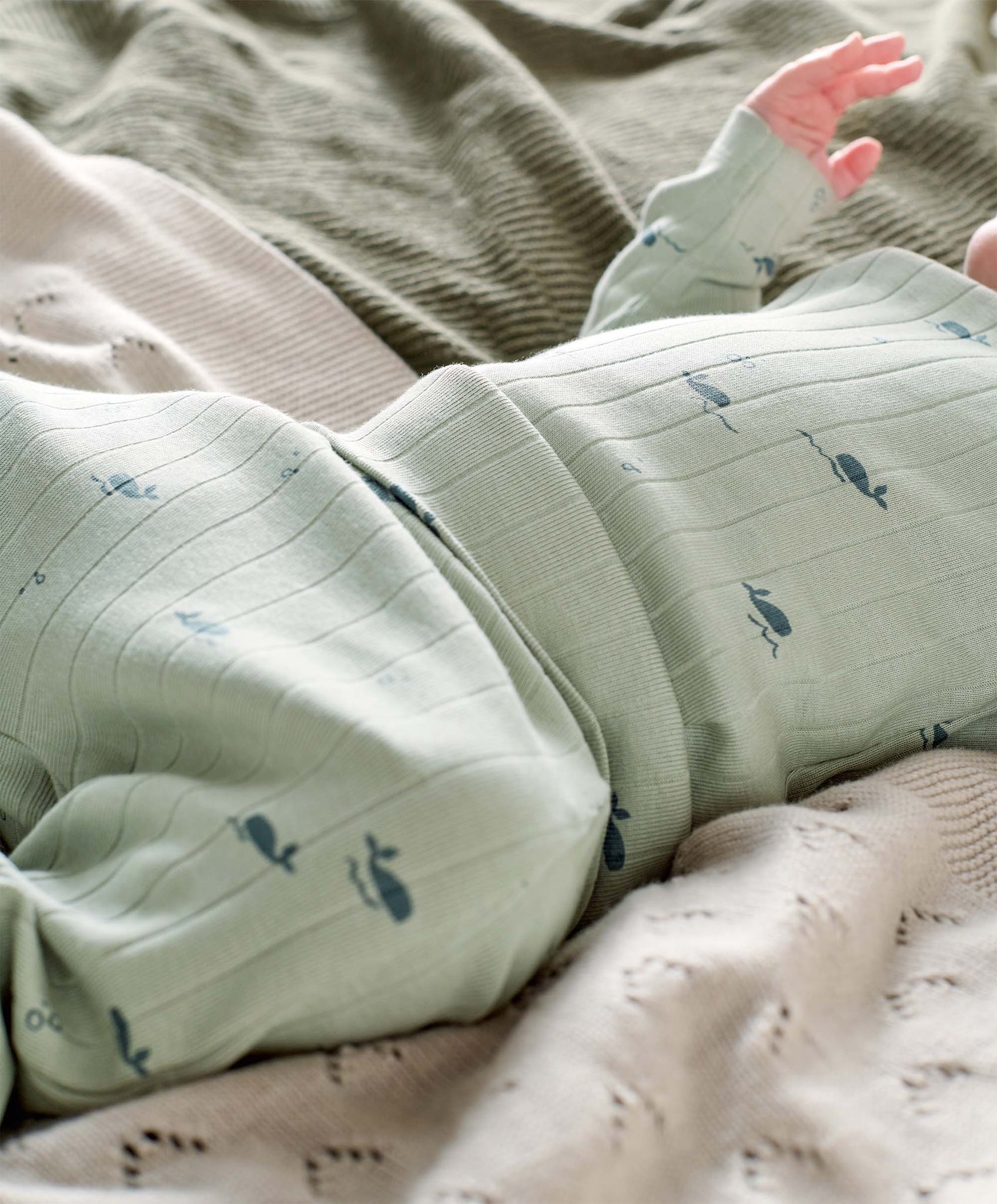 Mamas & Papas Whale Outfit Set (3 Piece) - Green | Mamas & Papas, Babies, Nursing, Set