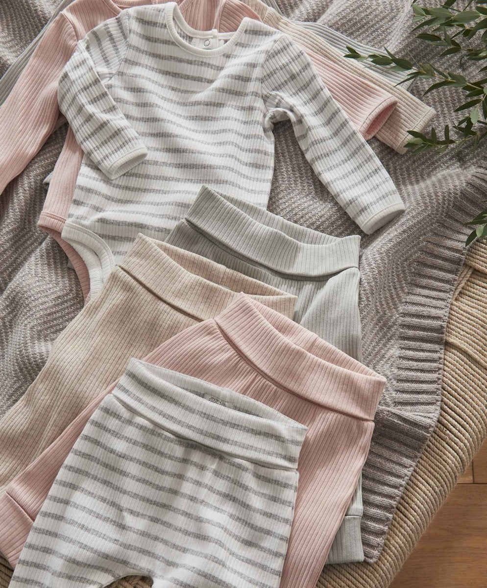 Organic Cotton Ribbed Bodysuit - Oatmeal | Bodysuit | Mamas & Papas for Mamas & Papas LB - 6hr
