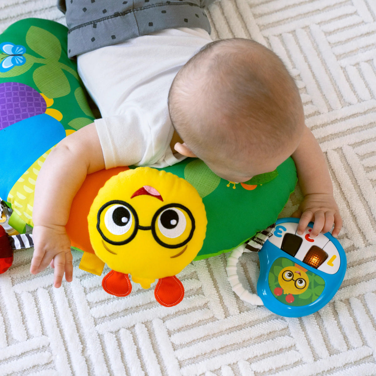 Pillow Tummy Time Activity Pillow, Multisensory, Ages 0+ | Tummy Time Mat | Baby Einstein for Mamas & Papas LB - 6hr