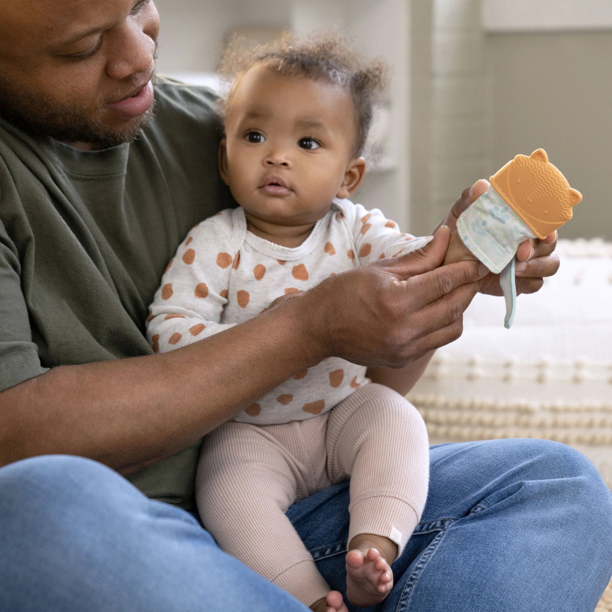 Teething Mitt - Kitt | Teether | Ingenuity for Mamas & Papas LB - 6hr