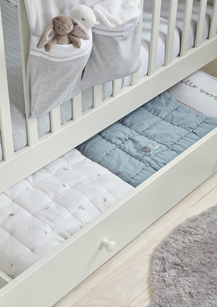 Welcome To The World Quilt Bedding Cotbed - Blue | Nursery Bedding | Mamas & Papas for Mamas & Papas LB - 6hr